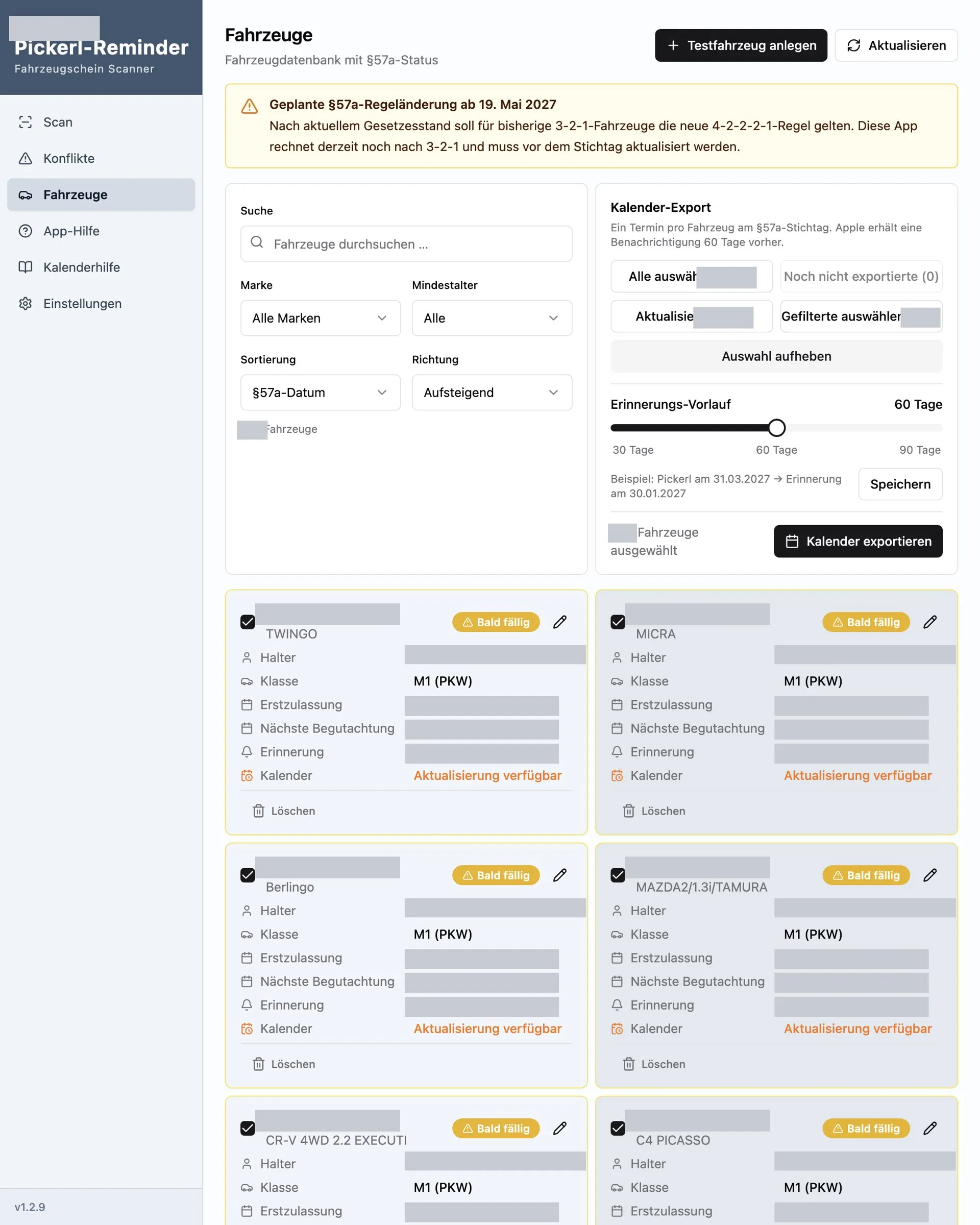 Die Fahrzeugliste der App mit Seitenleiste, Suchfeld und Kalender-Export, darunter Fahrzeugkarten mit Modellname und Prüfstatus, Kennzeichen und Halternamen abgedeckt